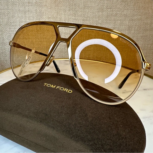 New! Authentic Tom Ford Pilot Gradient Sunglasses. - Picture 7 of 15